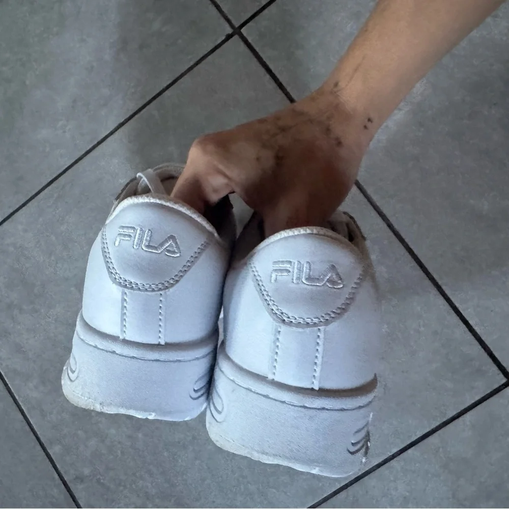 NEW Fila LNX-100 Men’s white leather sneakers
